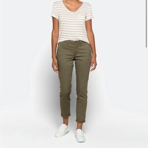 Market & Spruce Olive Cropped Pants